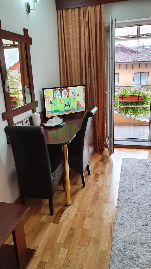 Pensiunea Select Arad Exteriér fotografie
