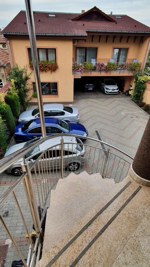 Pensiunea Select Arad Exteriér fotografie