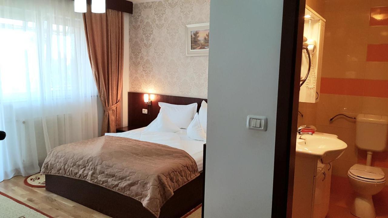 Pensiunea Select Arad Exteriér fotografie